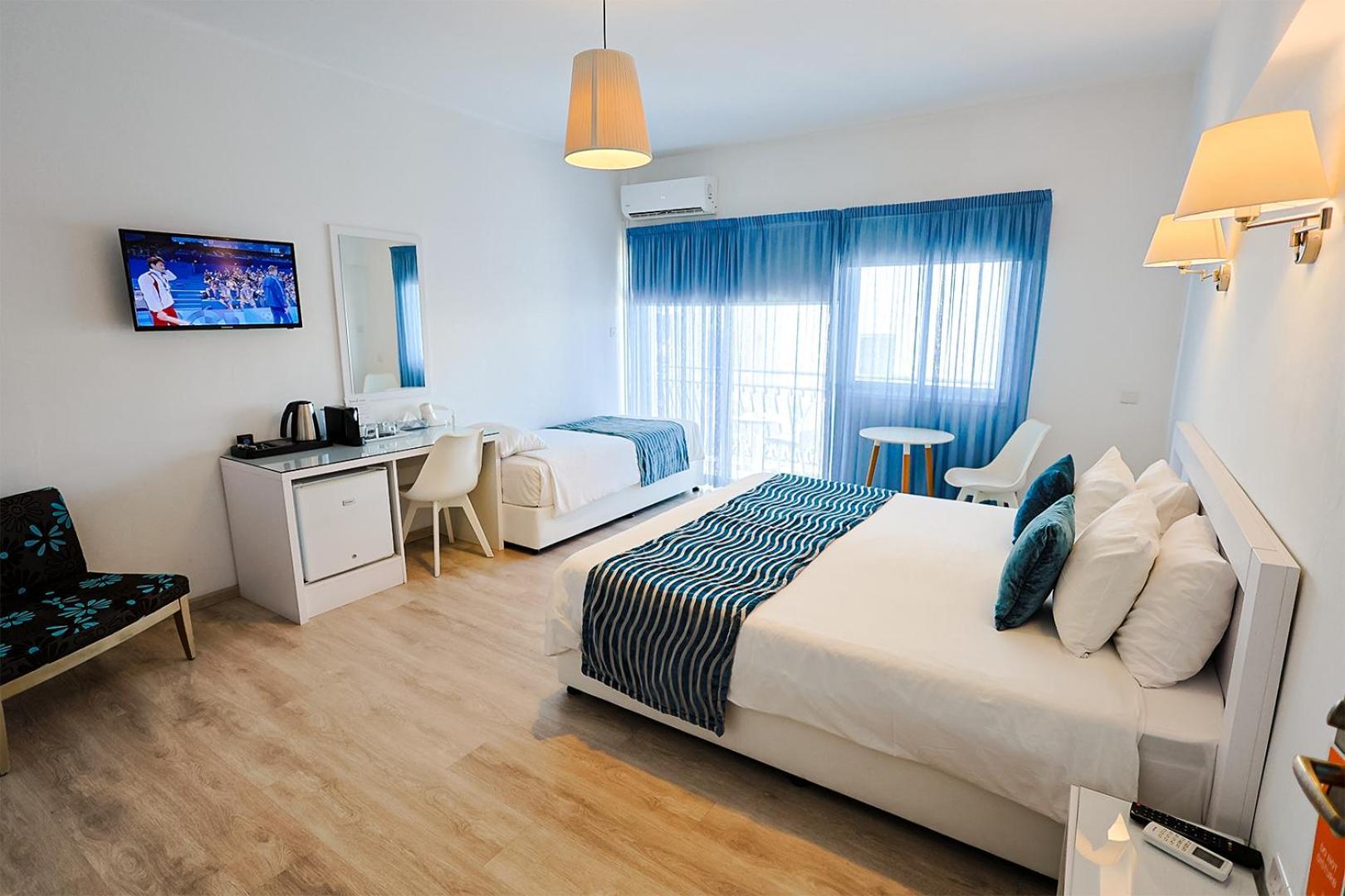 Mikes Kanarium City Hotel 라르나카 외부 사진