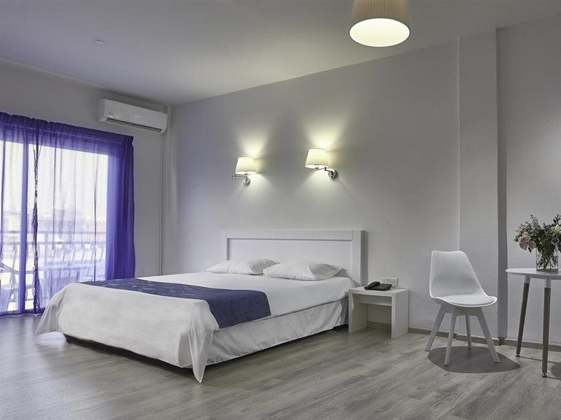 Mikes Kanarium City Hotel 라르나카 외부 사진