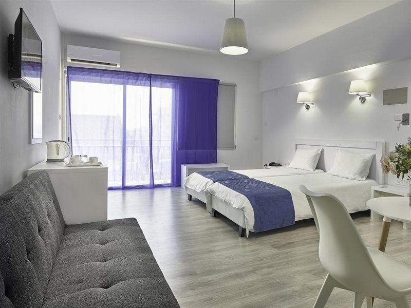 Mikes Kanarium City Hotel 라르나카 외부 사진
